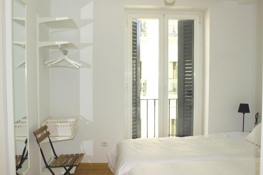 Duplex Apartment Plaza del Castillo Side View